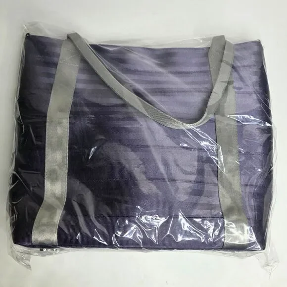 Disney Harveys Disneyland 70th Dumbo Fantasyland Tote Bag Purse - NWT - Picture 7 of 10